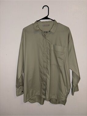 Everlane Light Olive Green Oversized Poplin Button Up Shirt Size Small